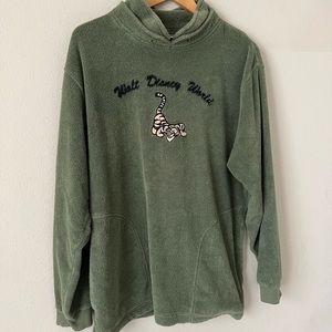 Walt Disney World Tiger Winnie the Pooh Pullover